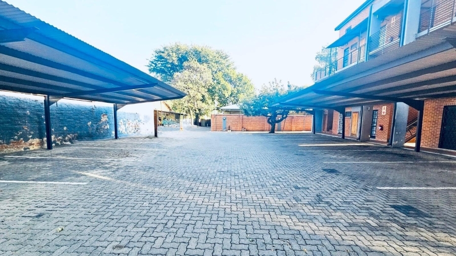 1 Bedroom Property for Sale in Rustenburg Central North West
